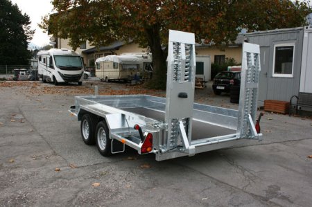 Pongratz PMT Maschinentransporter Anhängerpark Salzburg